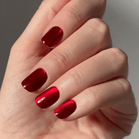 1. 💎 Sieht aus wie eine 100€ Gel-Maniküre - ganz ohne Termin