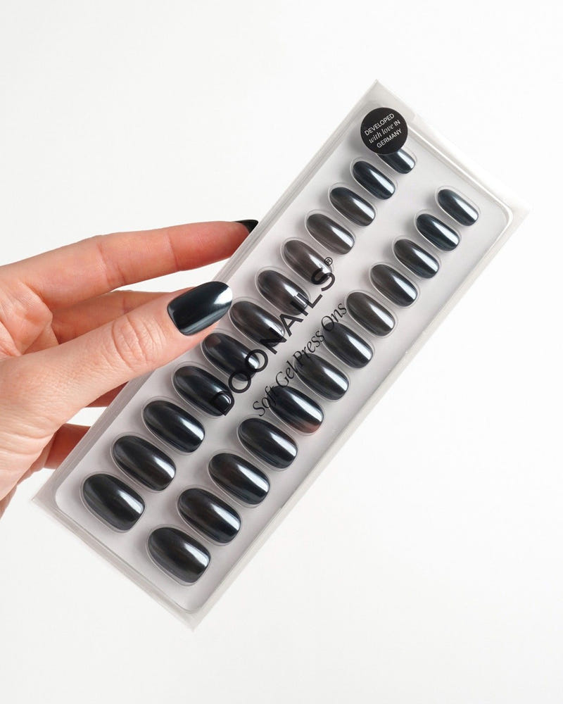 Black Pearl Medium Round Soft Gel Press Ons - Doonails