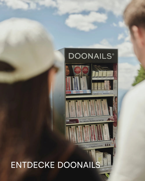 Entdecke Doonails: Doonails-Aufsteller im Handel