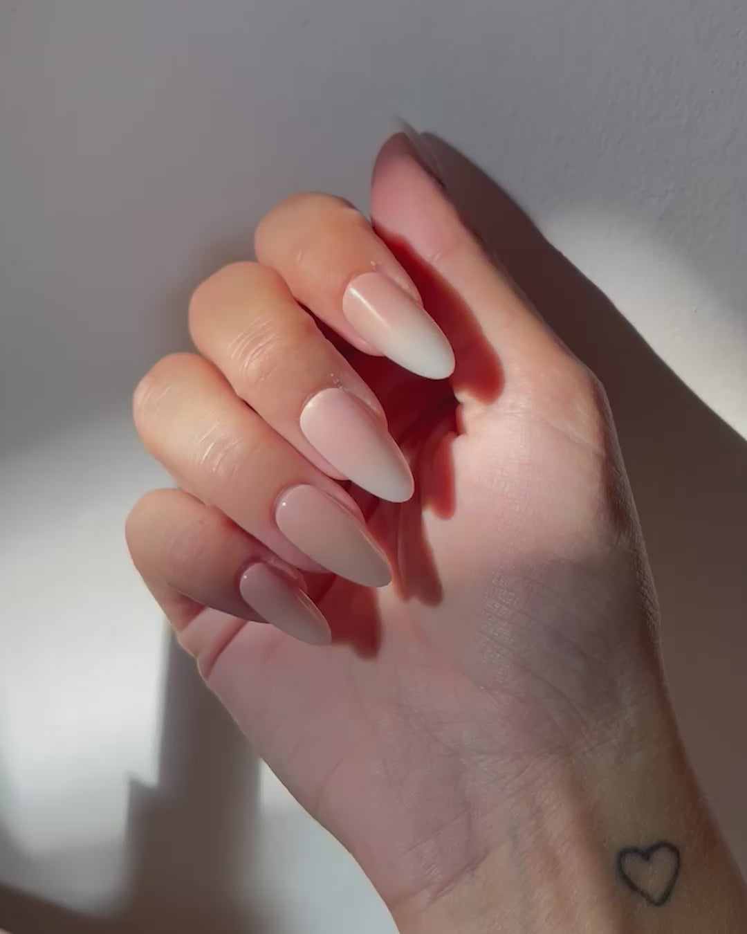 Babyboomer Medium Almond Soft Gel Press Ons