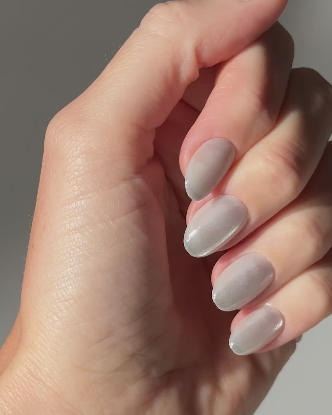 White Cat Eye Short Round Soft Gel Press Ons